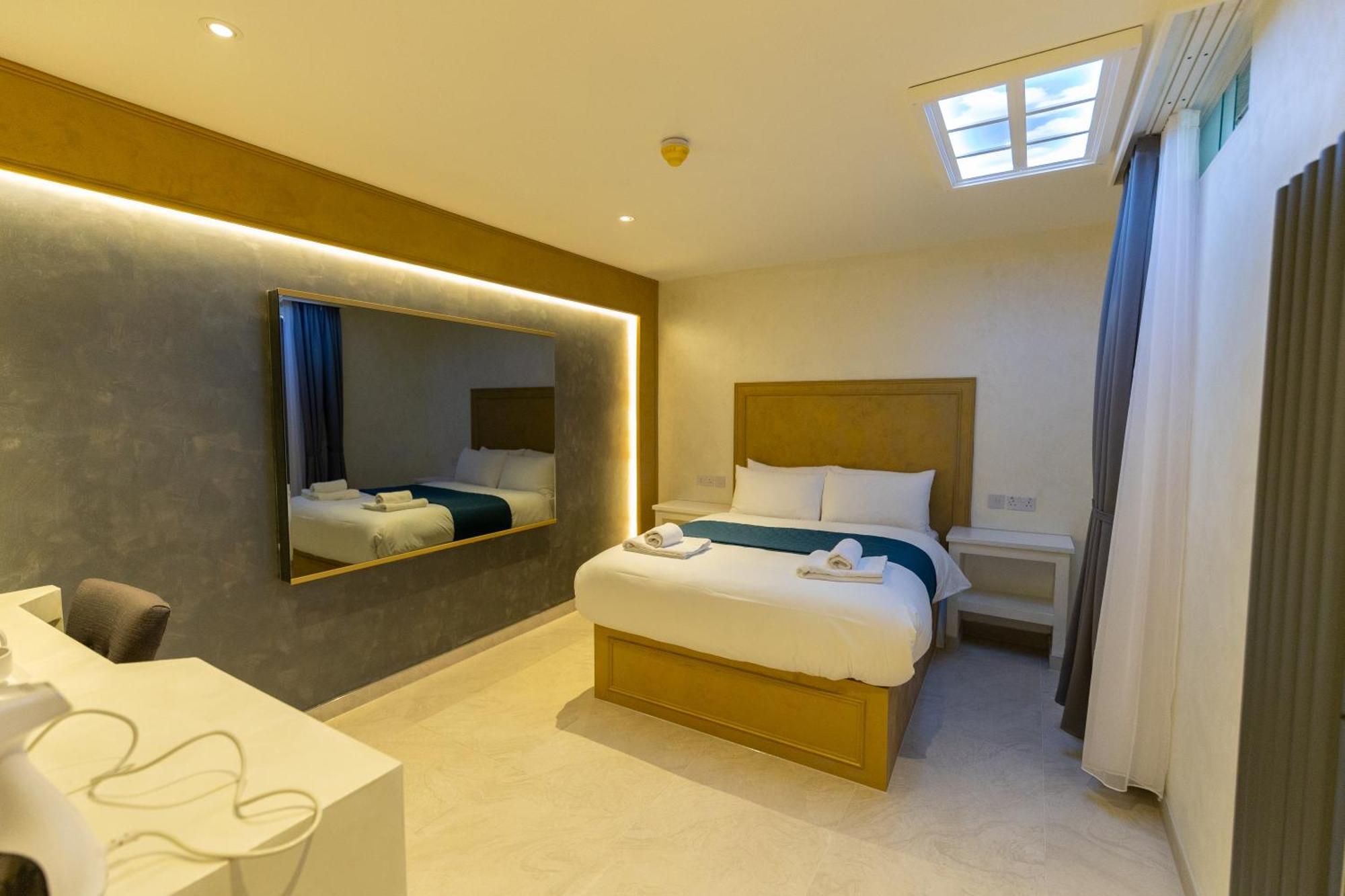 Hotel Paragraph Tottenham London Exterior foto